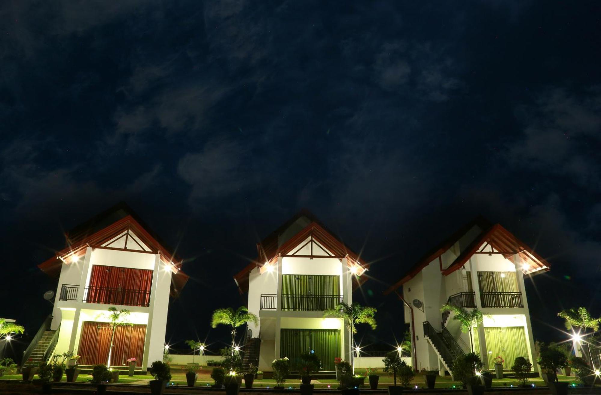 Avonil Resort Yala Тіссамахарама Екстер'єр фото