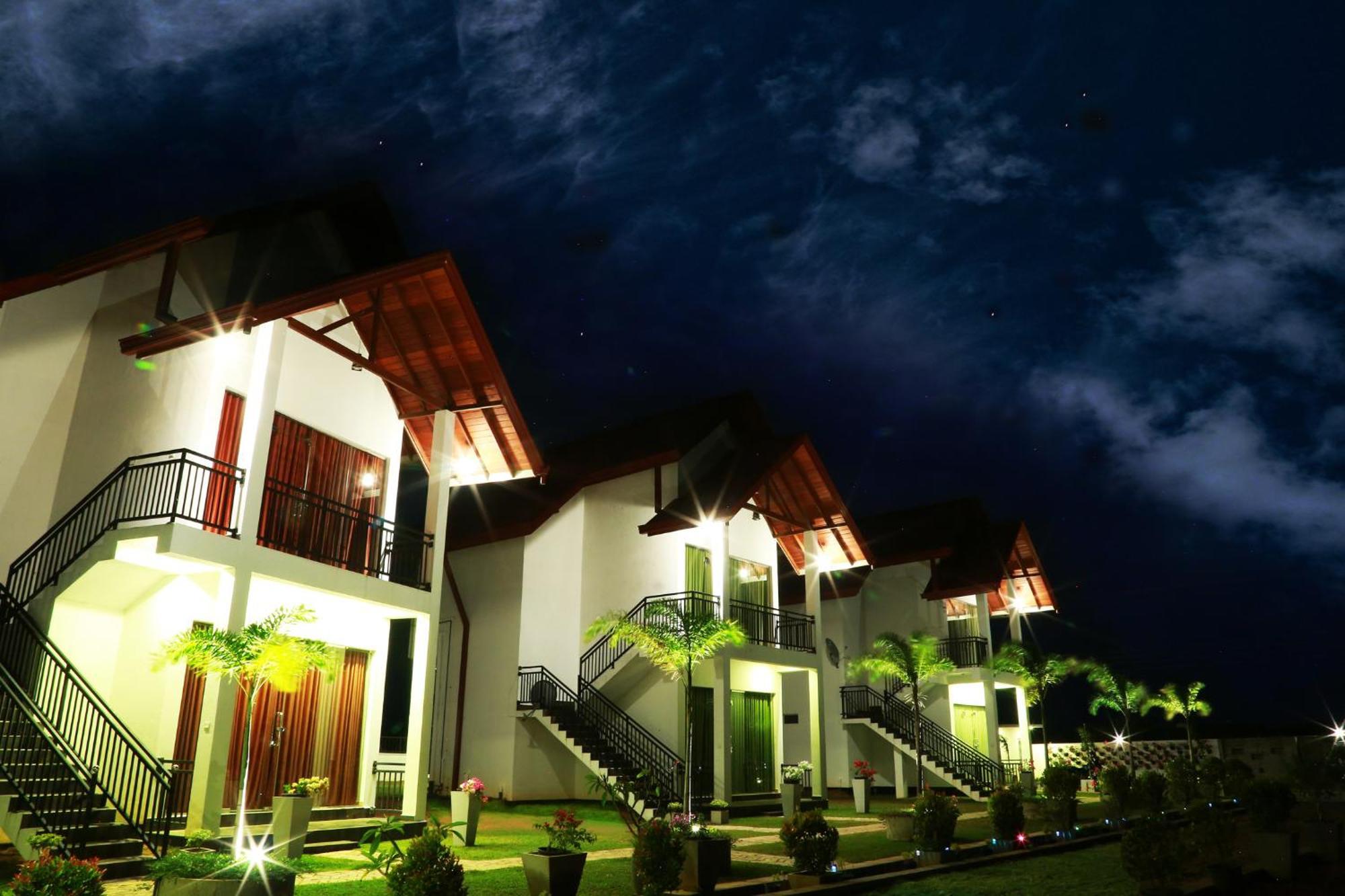 Avonil Resort Yala Тіссамахарама Екстер'єр фото