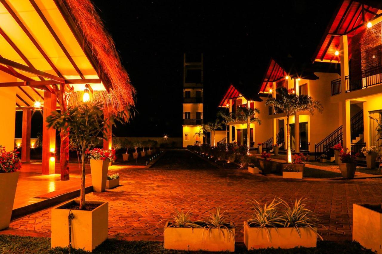Avonil Resort Yala Тіссамахарама Екстер'єр фото